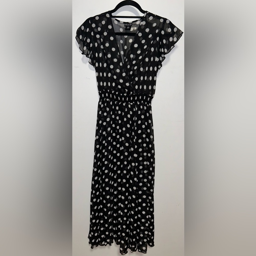KATE AND LILY Size 4P Black Dress With White Polka Dots